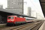 BR 120/216736/ic1918-120-126-8-am-24082012-in IC1918 120 126-8 am 24.08.2012 in Essen Hbf 