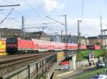 BR 143/228813/143-263-wird-am-10102012-ihre 143 263 wird am 10.10.2012 ihre Regionalbahn in den Koblenzer Hauptbahnhof fahren.